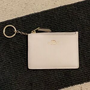 Coach Zip Card Case In Pebbled Leather With Key Ring
